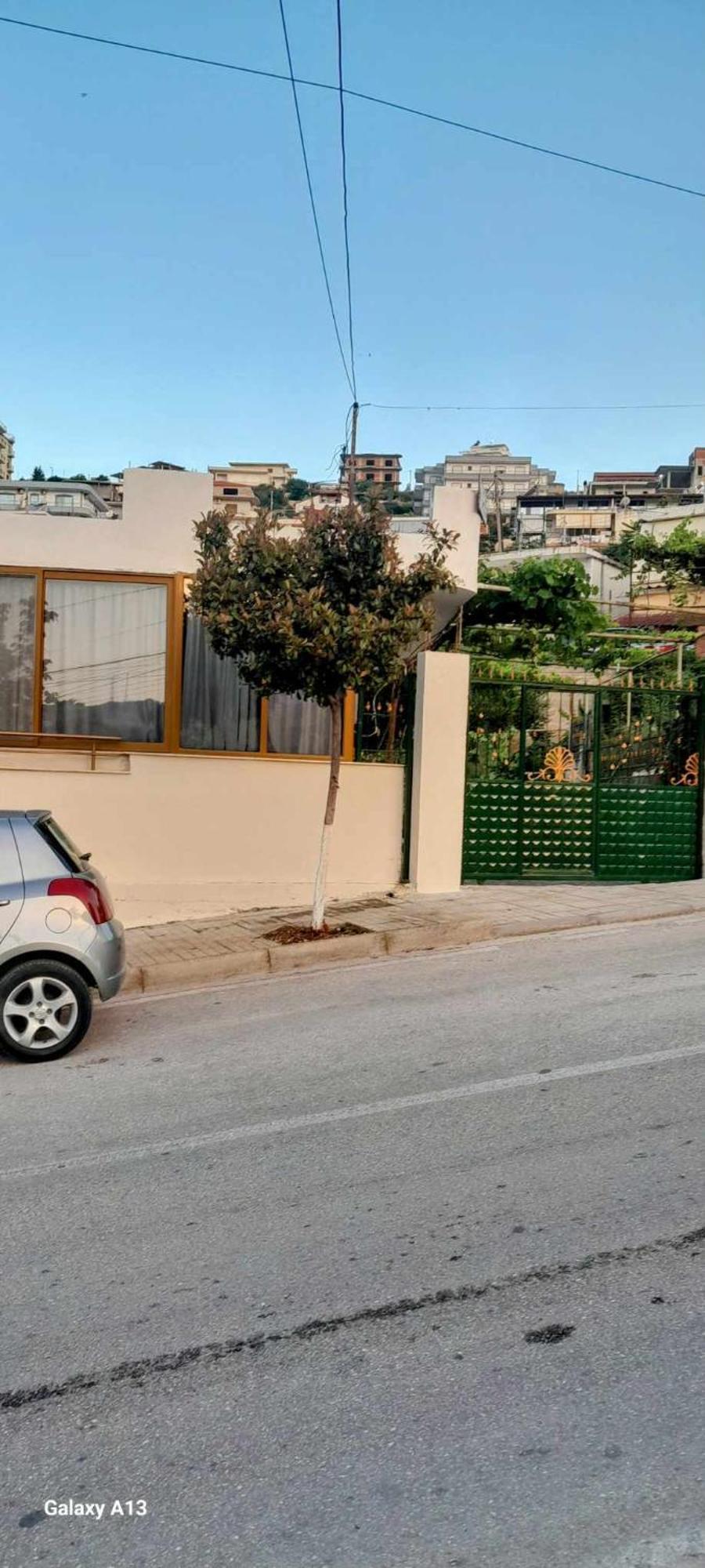 SarandëRezartアパートメント エクステリア 写真
